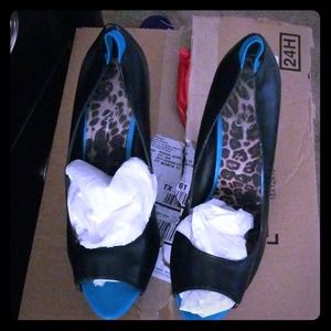 Jessica Simpson peep toe heels